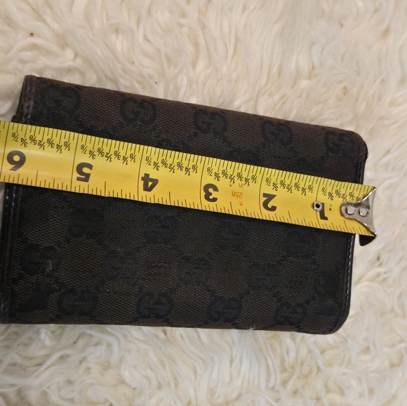 Gucci Brown GG Patterned Wallet - Picture 12 of 15